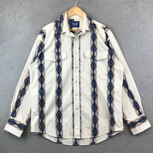 Wrangler Men's White and Blue Patterned Shirt